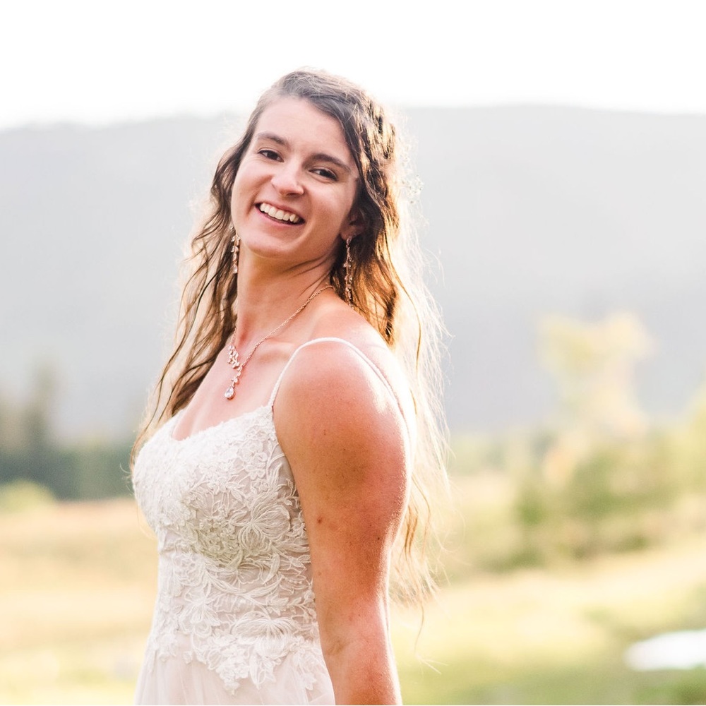 Meet your Posher, Lydia